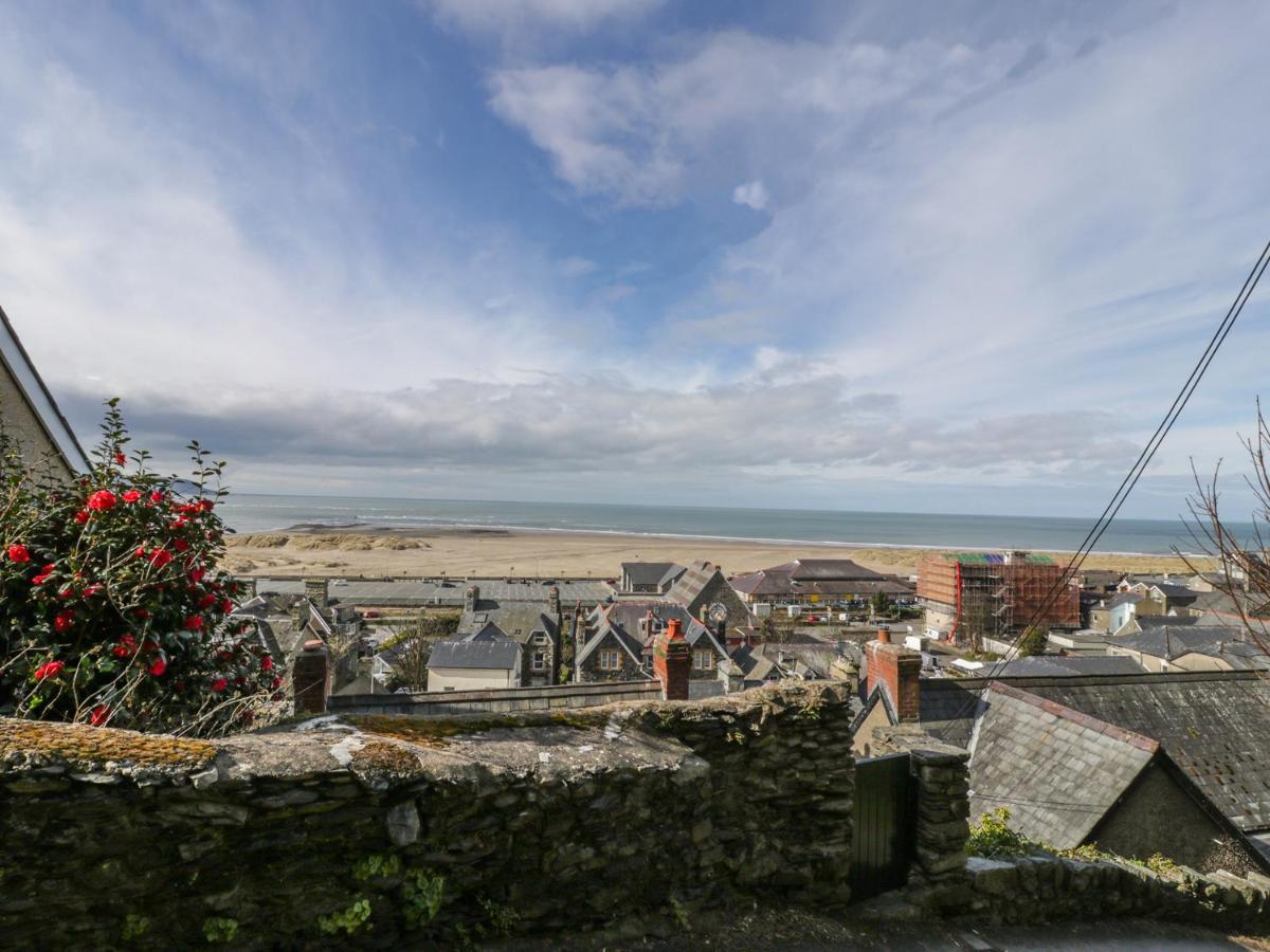 Seaview Apartment Barmouth Exterior photo
